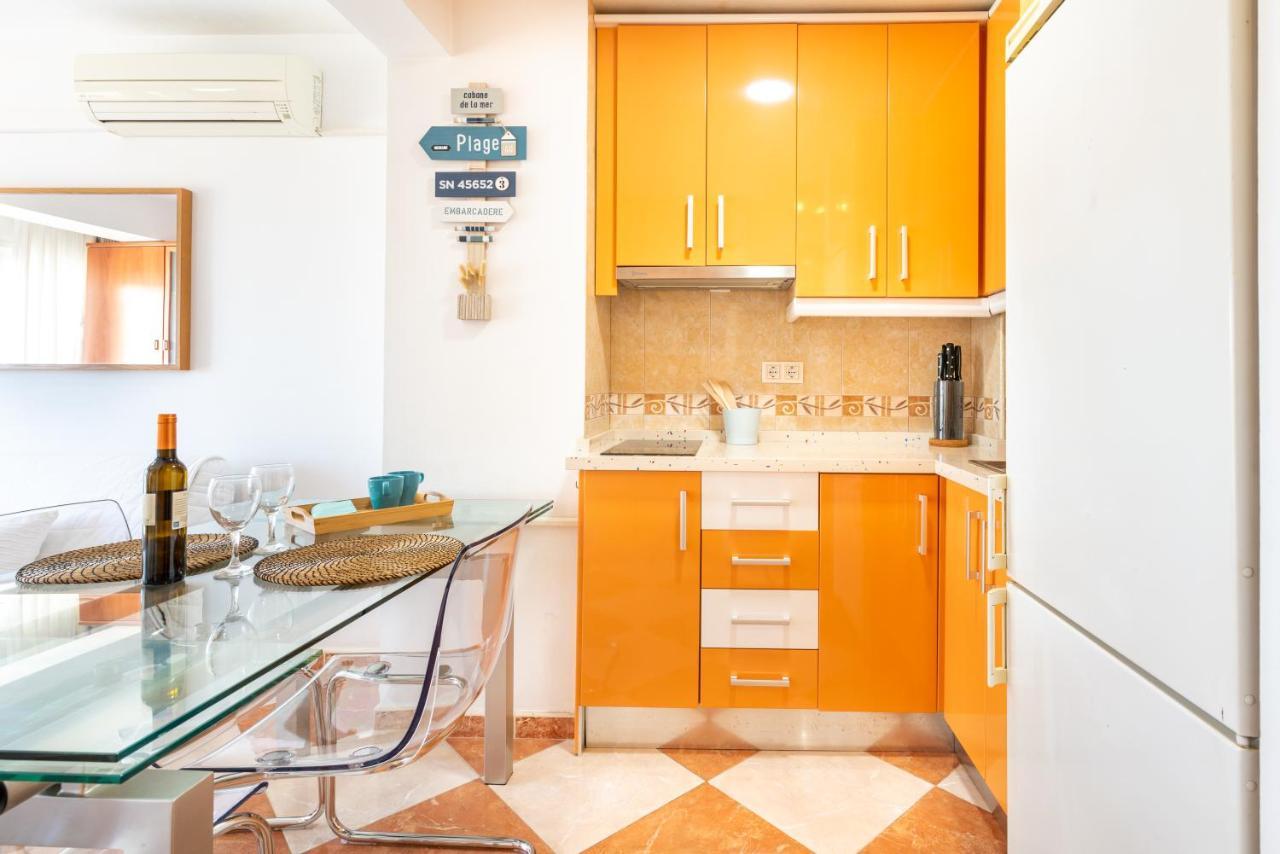 Sunny Seaside Apartment Арройо-де-ла-Мьель Экстерьер фото
