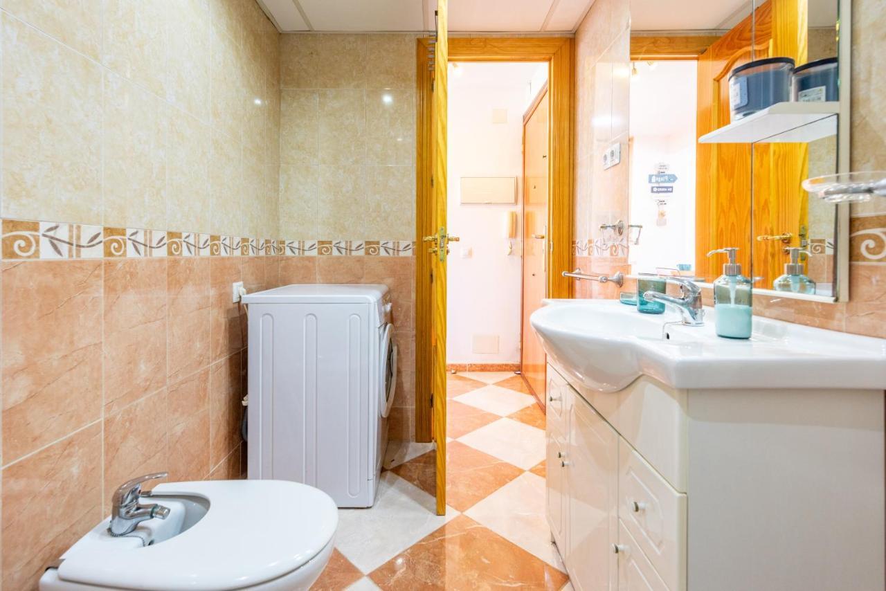 Sunny Seaside Apartment Арройо-де-ла-Мьель Экстерьер фото